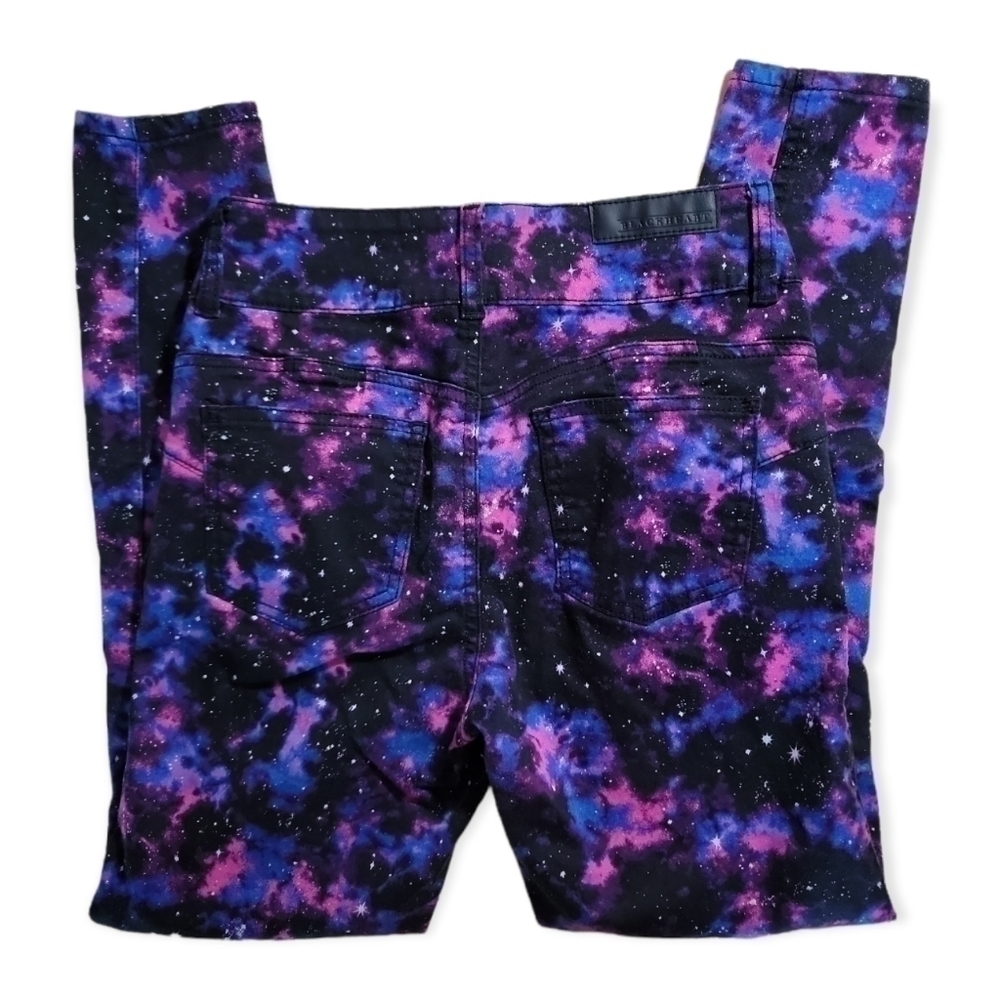 BLACK Heart Galaxy Graphic Jeans - Picture 2 of 2